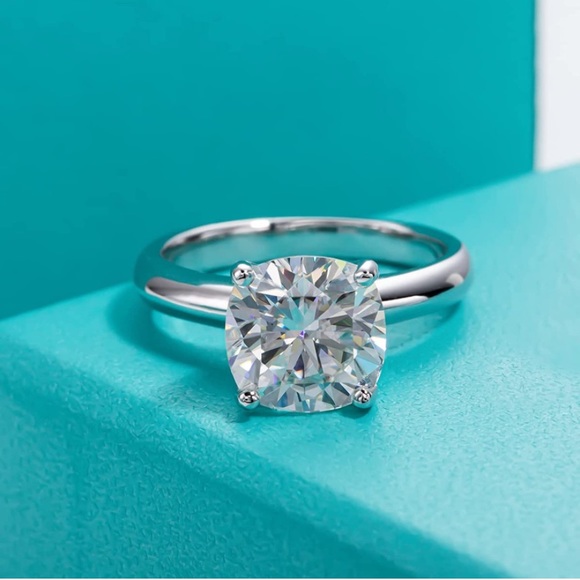 18k 3.5 cttw Cushion Princess Moissanite Diamond Solitaire Ring - Picture 7 of 10